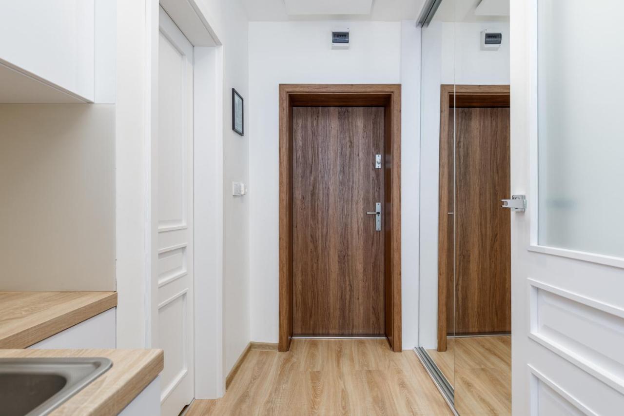 New Slavia Apartments Promenada Gwiazd By The Beach By Noclegi Renters Мендзиздрое Екстериор снимка